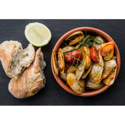 clams, paprika, tomato.