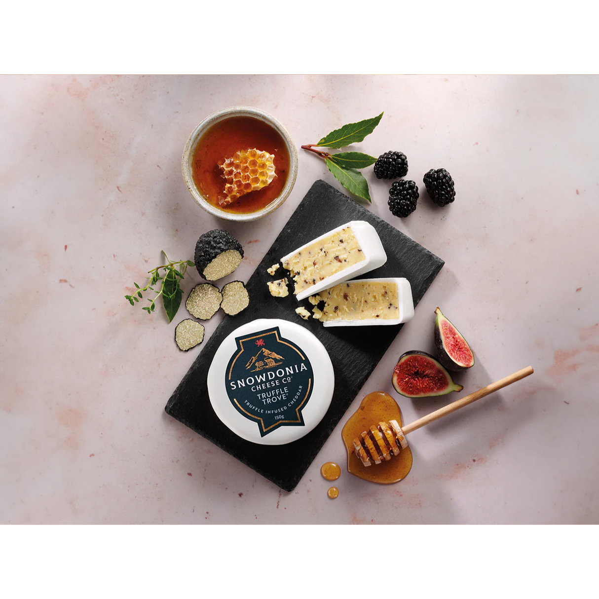 Snowdonia - Truffle Trove (Extra Mature Cheddar with Black Summer Truffle, 150g)